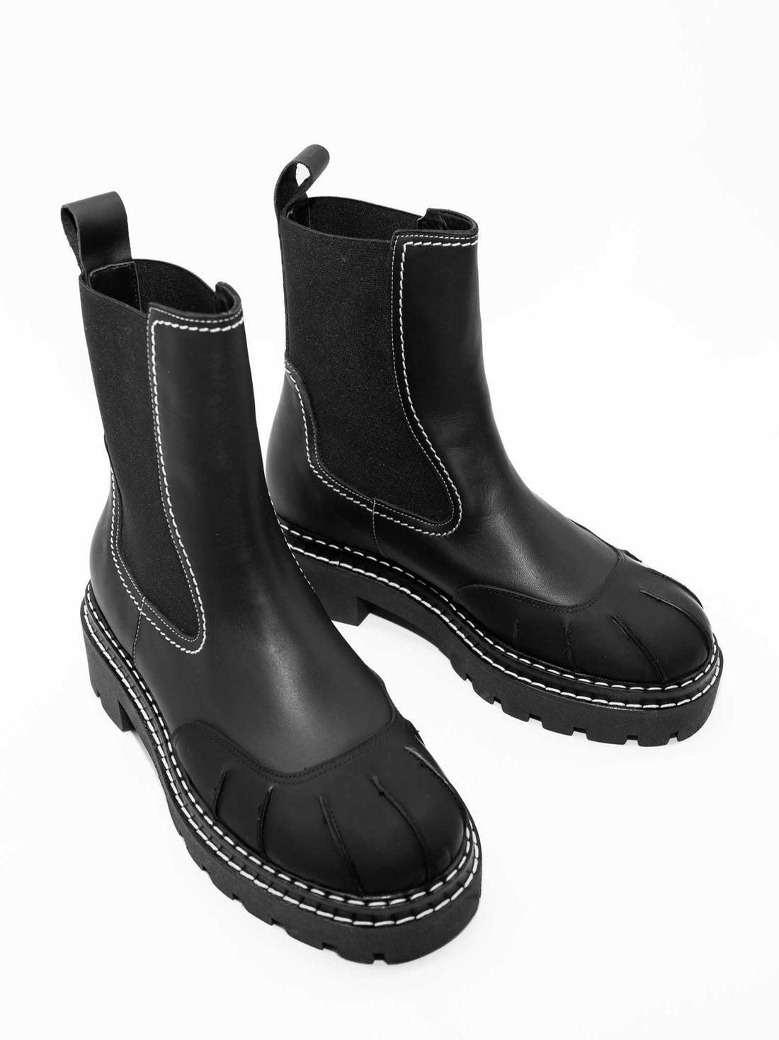 JBF1 LEATHER CHELSEA ANKLE BOOTS