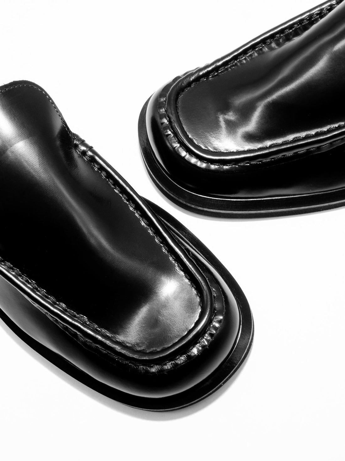JMA35 BRUSHED LEATHER LOAFERS