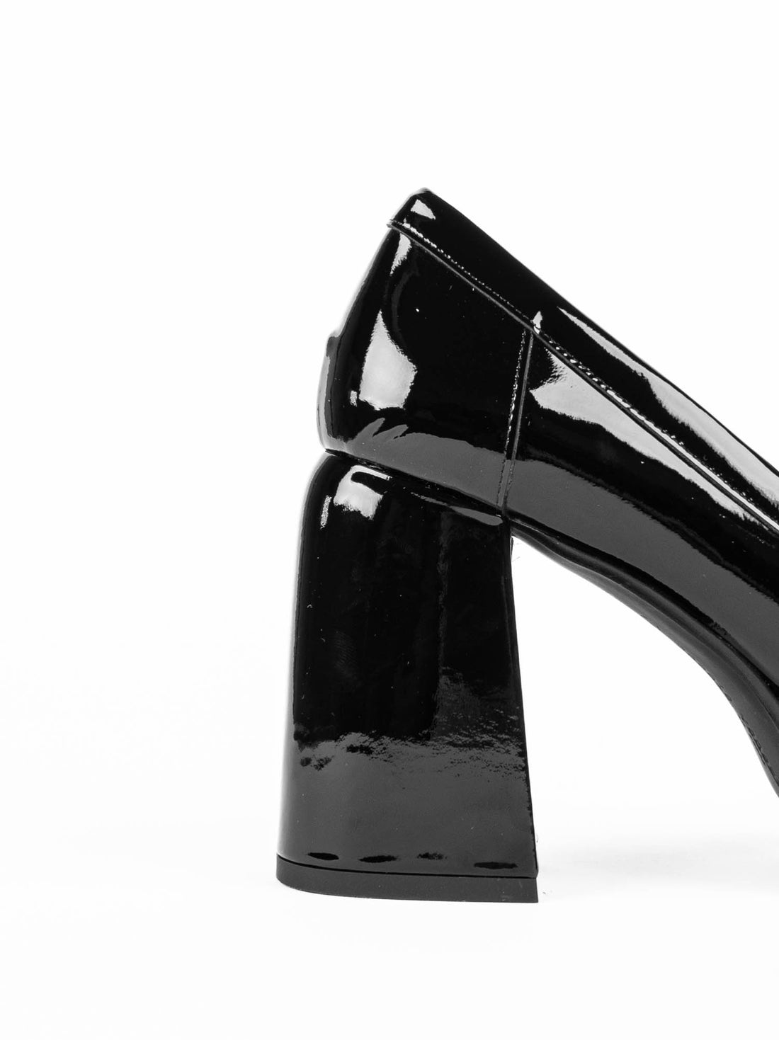 MCA22 PATENT LEATHER PLATFORM LOAFERS