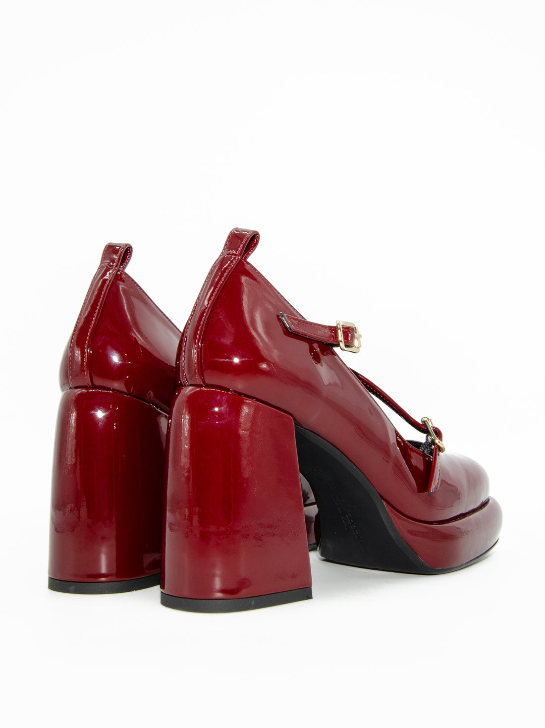 MCA24 PATENT LEATHER PLATFORM PUMPS