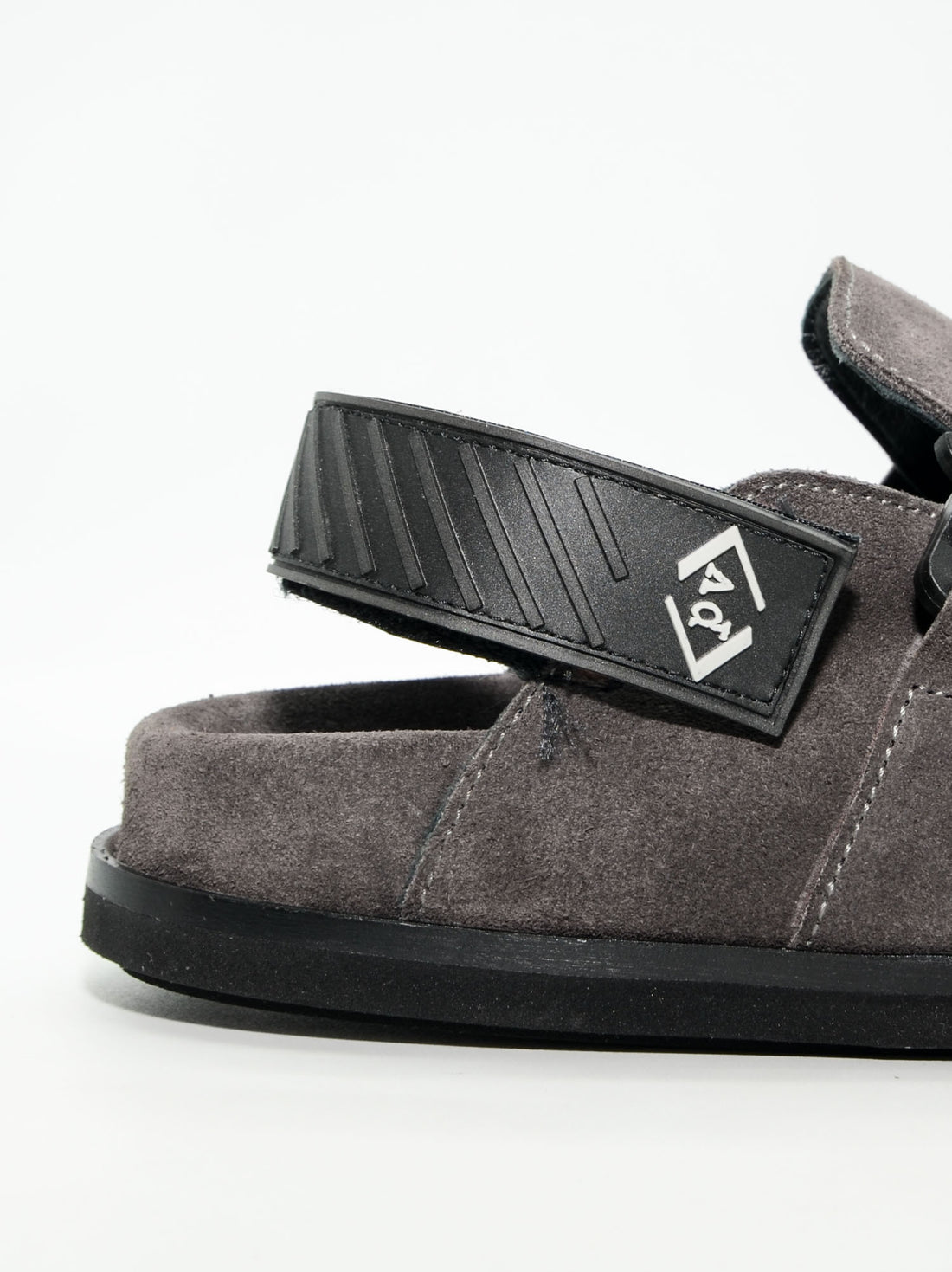 MOA01 SUEDE SANDALS