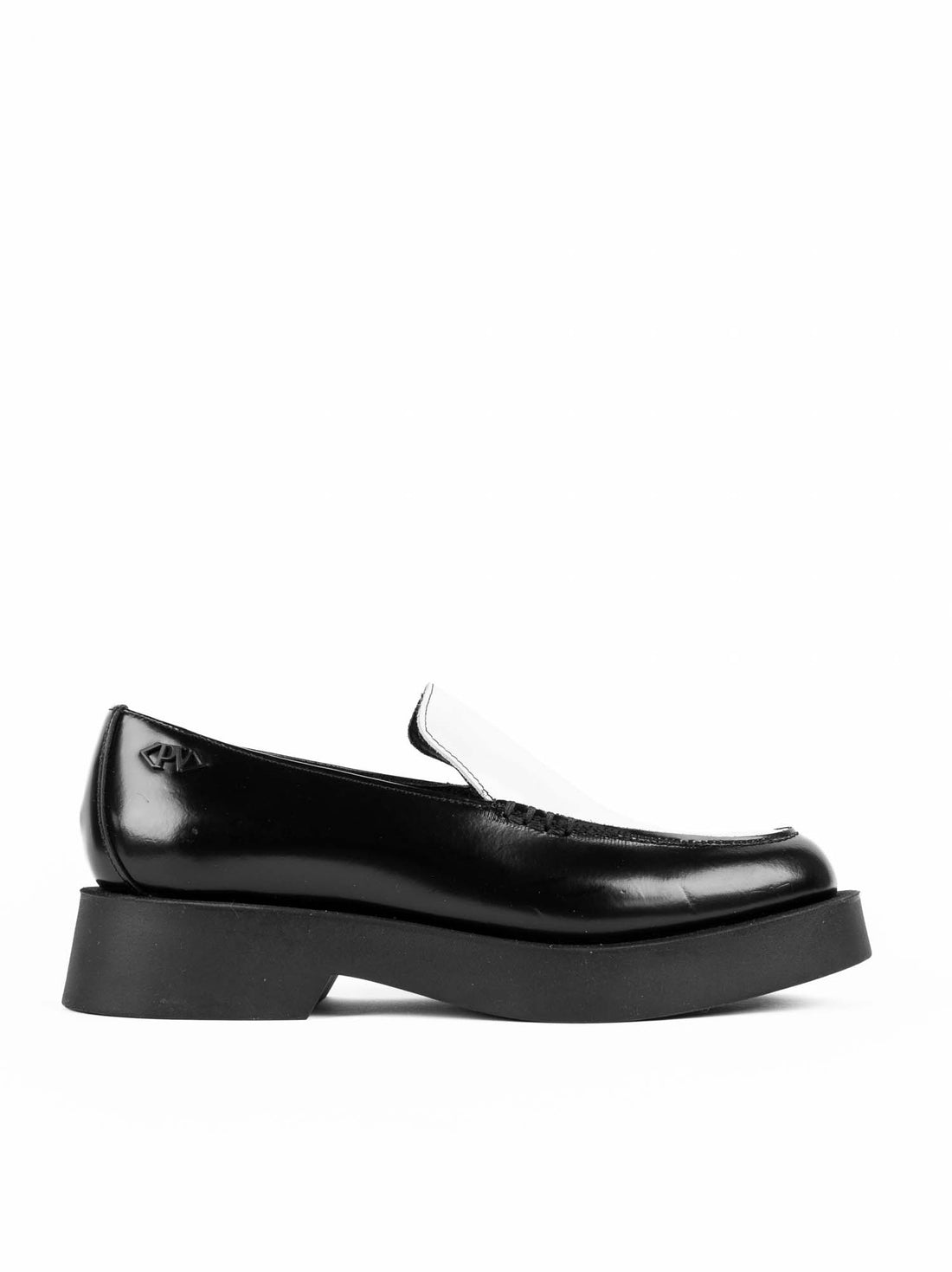 TAG1 BRUSHED LEATHER LOAFERS