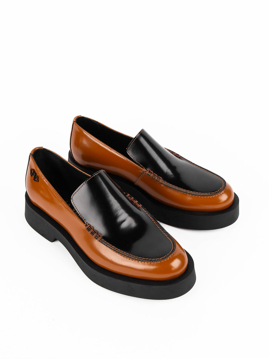 TAG1 BRUSHED LEATHER LOAFERS